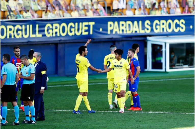 久保建英のラストパスにエースも拍手 「タケにボールをあずけておけば」との信頼を生む10分強(9) ／ photograph by Daisuke Nakashima