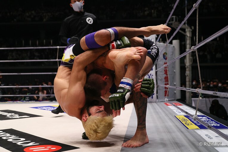 ホベルト・サトシ・ソウザ