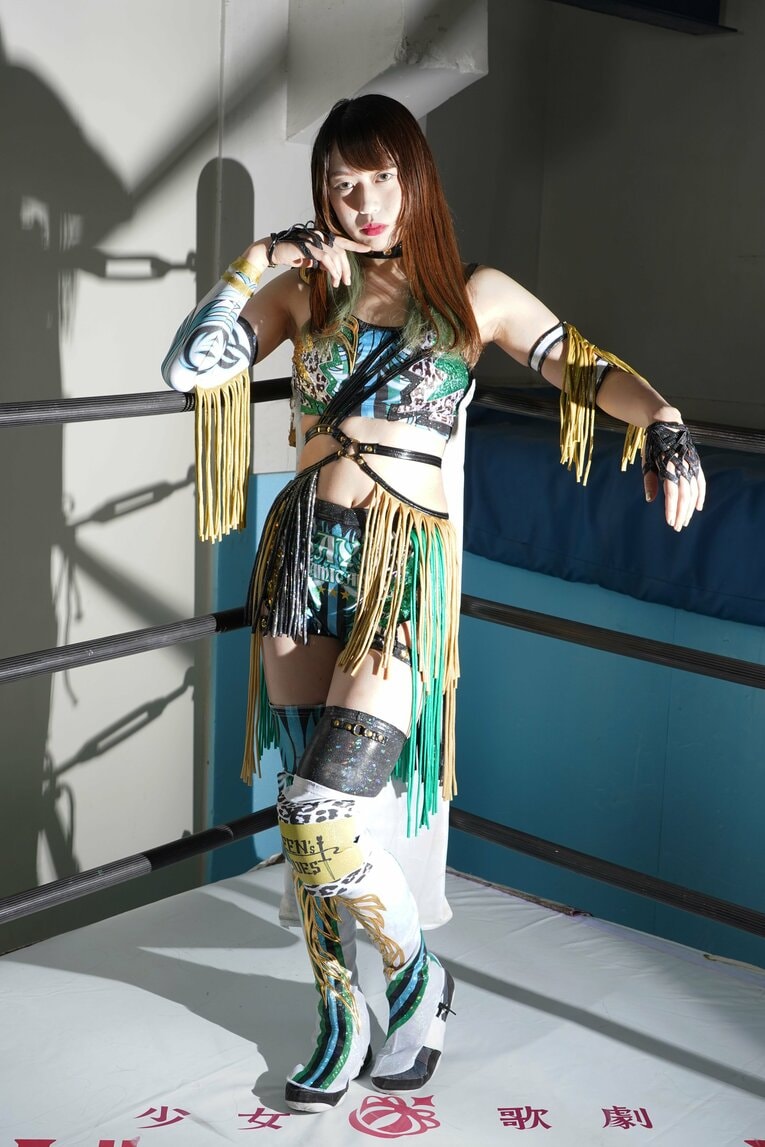 「アイドルを目指して、自己否定が止まらなくなった」 絶叫するシンデレラ、上谷沙弥はプロレスのセンターに立つ(7)