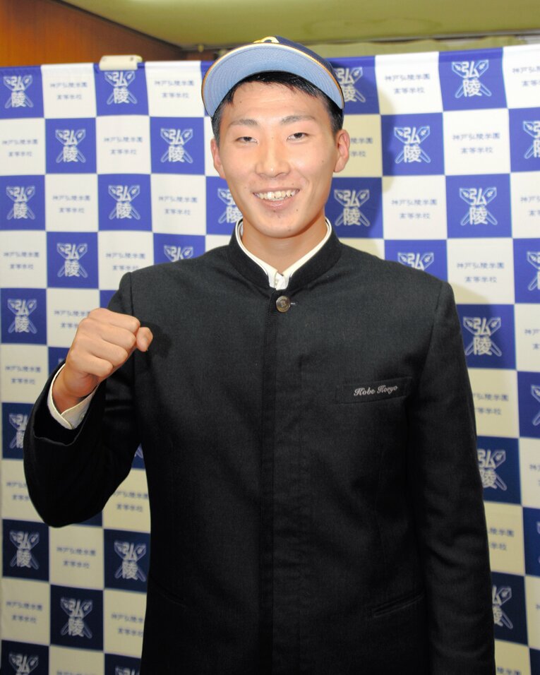 2017年ドラフトでオリックスから育成2位指名。恩師は「広島のような厳しい環境の方が」と思ったそう　©ASAHI SHIMBUN