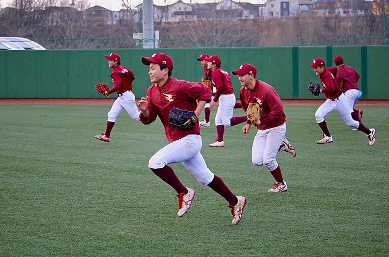 川岸監督のもと、伸び伸びと野球に取り組む東北楽天リトルシニア。目指すは東北勢初の全国優勝だ。 ／ photograph by Yu Takagi