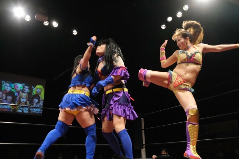 ボンデージ姿でムチ乱打も…“フェリス卒”女子レスラー・雪妃真矢がフリーで始めた新たな闘いとは？「伸び伸びと、怒られてもいいので（笑）」(32)