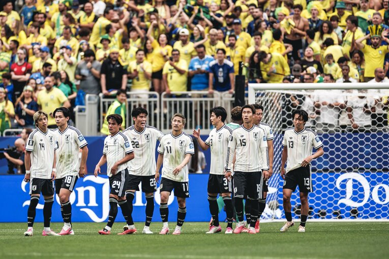 テレビに映らなかったブラジル戦真相…写真は右に続きます　©Kiichi Matsumoto/JMPA