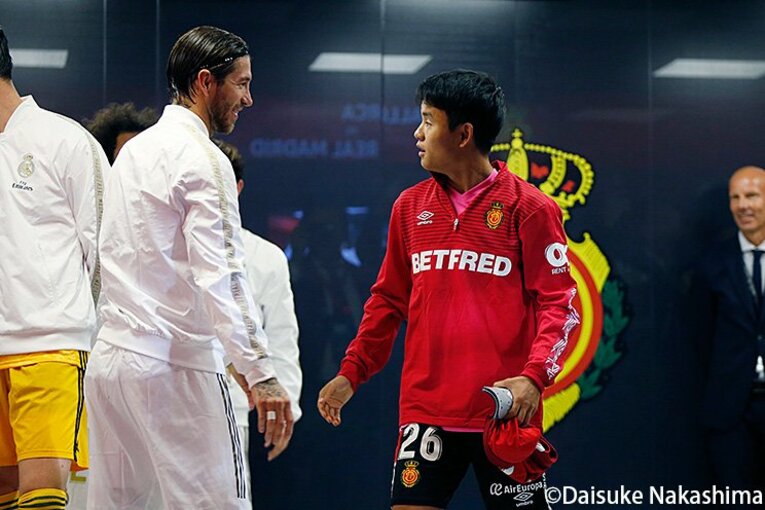 久保建英のバルサ12歳時＆ラモスとの談笑、見たことある？ 成長を名場面で振り返る(3)