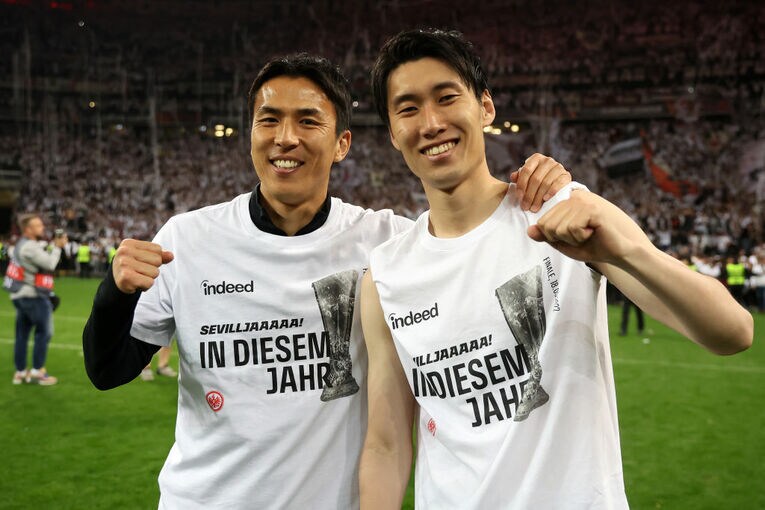 EL制覇した長谷部誠や鎌田大地ら、ブンデスでプレーする選手が多いのはvsドイツの視点で有益とポンテは語っていた　©Getty Images