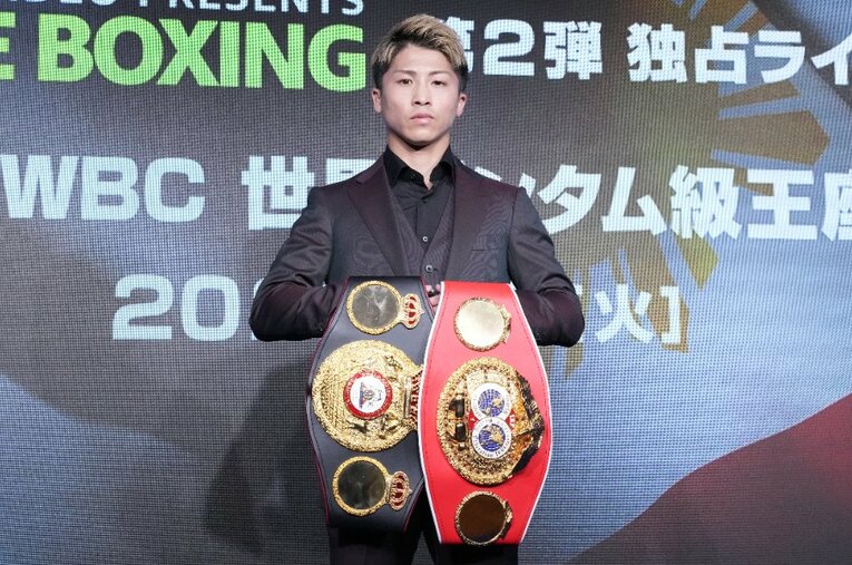 ノニト・ドネアとの再戦に向けて、記者会見でモチベーションの高さを語った井上尚弥。2019年11月の前回対戦はリング誌の「ファイト・オブ・ザ・イヤー」に選出された ／ photograph by Naoki Fukuda