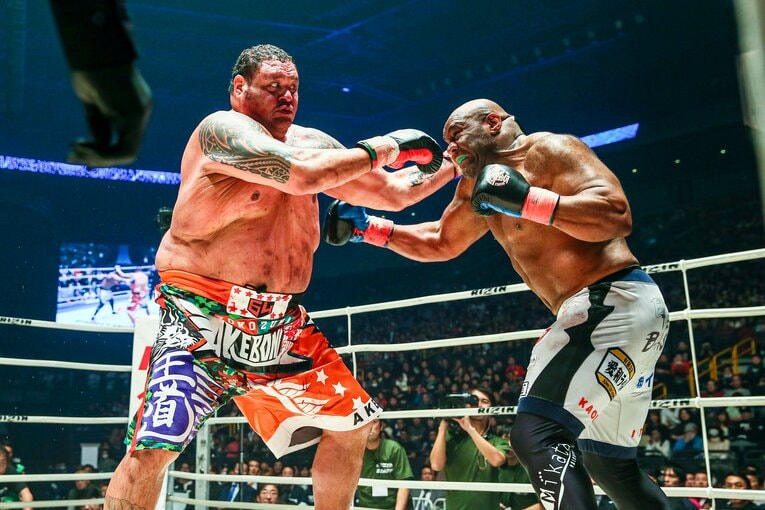 2015年、2回目の曙vsボブ・サップ　©RIZIN FF Susumu Nagao