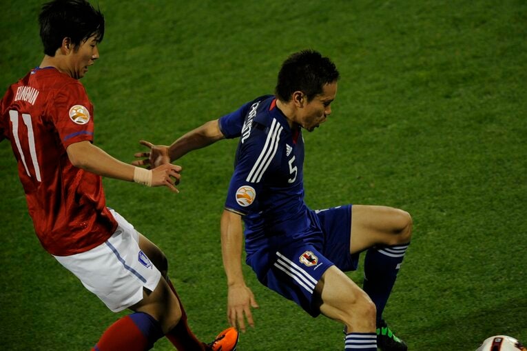 2011年のアジアカップ準決勝、長友佑都とソン・フンミンのマッチアップ　©Takuya Sugiyama