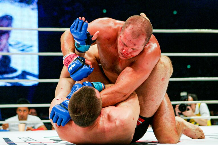 【アンケート6位】エメリヤーエンコ・ヒョードルvs.ミルコ・クロコップ（2005年）©Susumu Nagao