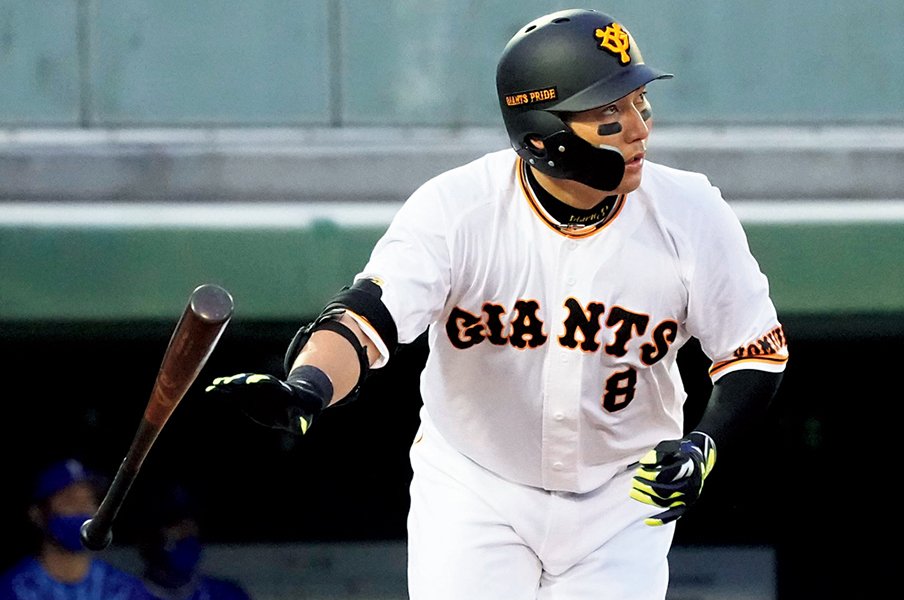 最近よく見る 野球のアイブラックって 新たな人気応援グッズになる可能性も 売り上げはこの2 3年で飛躍的に伸びました プロ野球 Number Web ナンバー 最近よく見る 野球のアイブラックって 新たな人気応援グッズになる可能性も 売り上げはこの2 3年で飛躍的に伸びました プロ野球 Number Web ナンバー