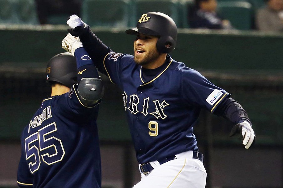 ロメロがいると、オリックスが回る。不在期間の8勝22敗から復帰後6連勝!<Number Web> photograph by Kyodo News