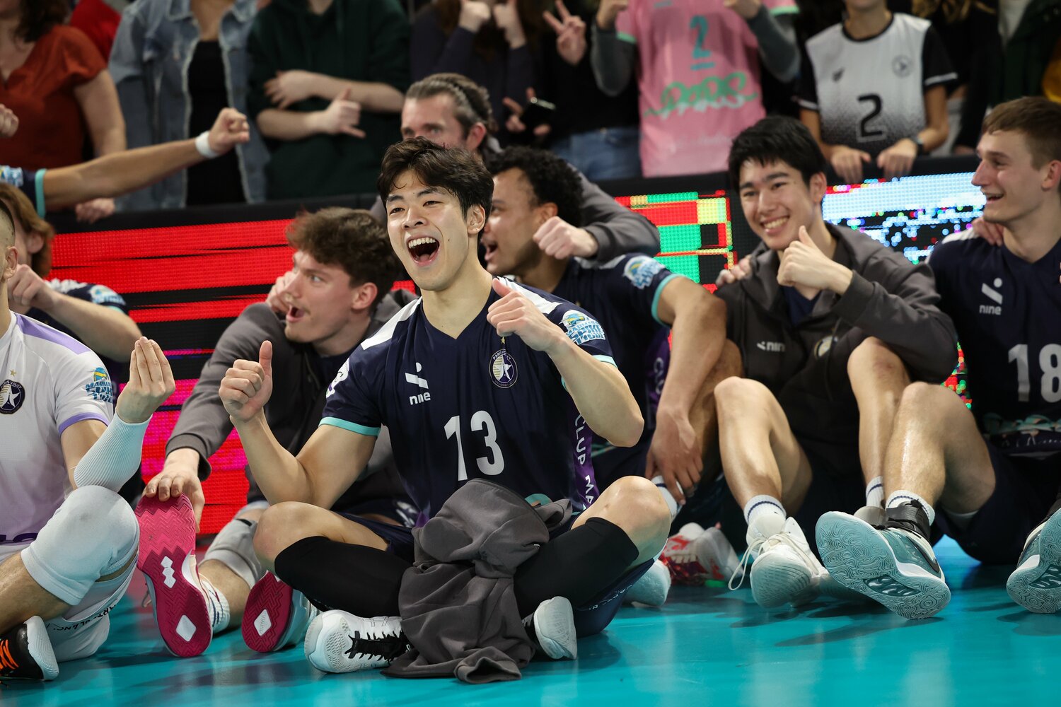 パリ・バレーでは中心選手として活躍した宮浦。来季からは古巣ジェイテクトSTINGS愛知に復帰し、新たに発足するSVリーグを盛り上げる　©︎Takahisa Hirano