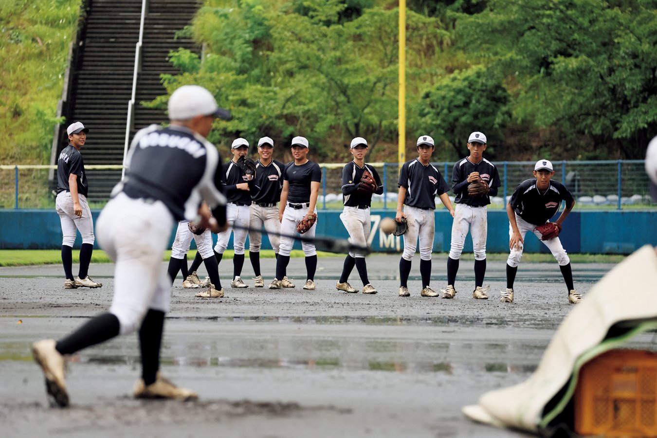 神奈川県足柄郡にある立花学園野球部の練習場には、両翼97mの球場のほか室内練習場、合宿所も併設されている　Shigeki Yamamoto