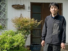 Yasushi Yamanoi
1965年4月21日、東京都生まれ。酸素ボンベや固定ロープを用いないアルパインスタイルで数々の実績を上げる。'02年、ヒマラヤ・ギャチュン・カン北壁の単独登頂に成功。'03年、植村直己冒険賞受賞。