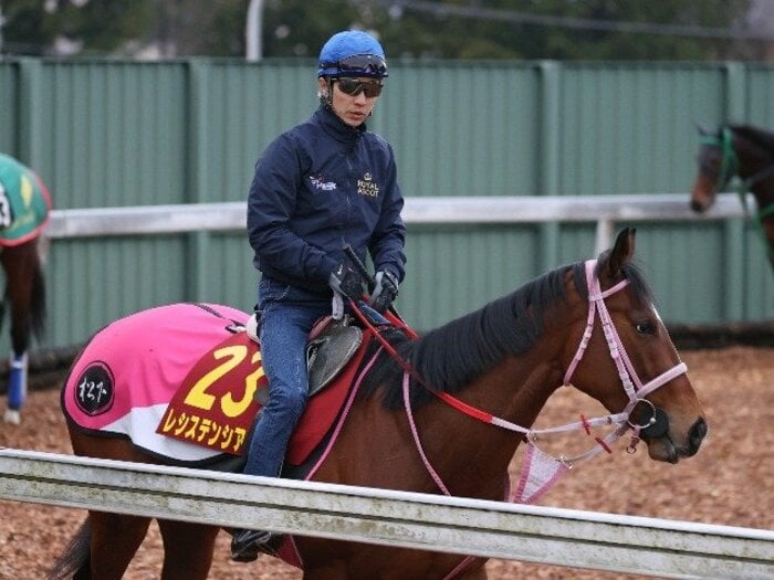 桜花賞の注目は2歳女王＋武豊。レシステンシアはキタサンの再来？＜Number Web＞ photograph by Yuji Takahashi