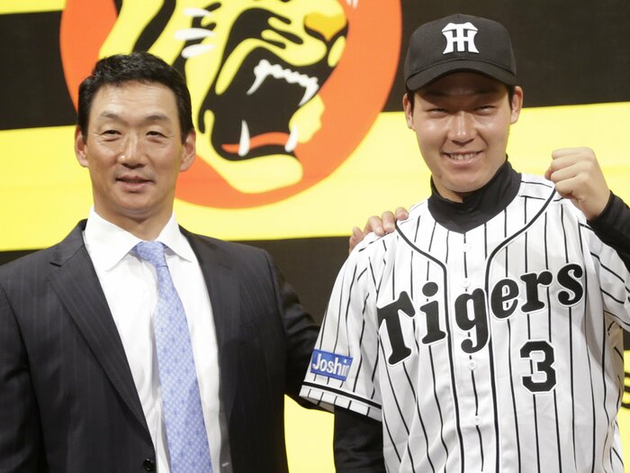 佐藤輝明、大山悠輔、近本光司「生え抜き軍団で首位独走」阪神タイガース“10年”で何が変わった？ 未来を変えたドラフト戦略の転換点＜Number Web＞ photograph by JIJI PRESS