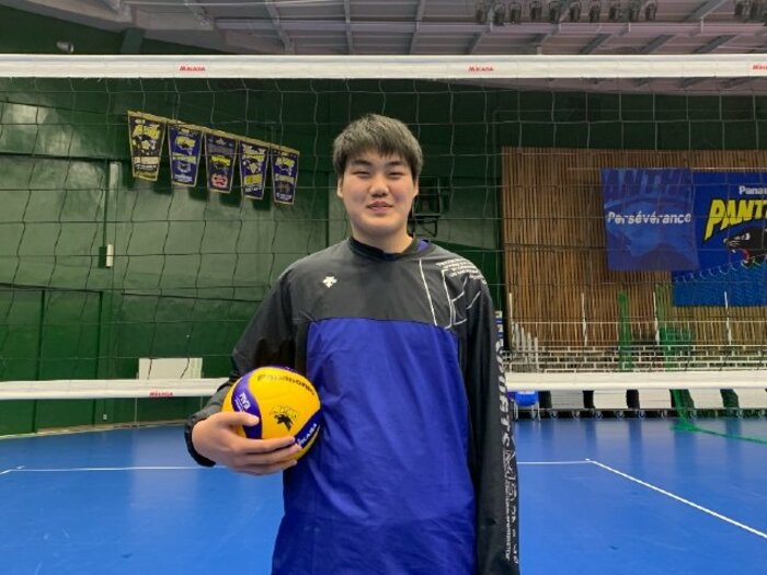 210cm牧大晃18歳が熟考して決めた「大学入学前にVリーグ」バレー界の“暗黙の了解”に踏み込んだパナソニックの一歩＜Number Web＞ photograph by Noriko Yonemushi