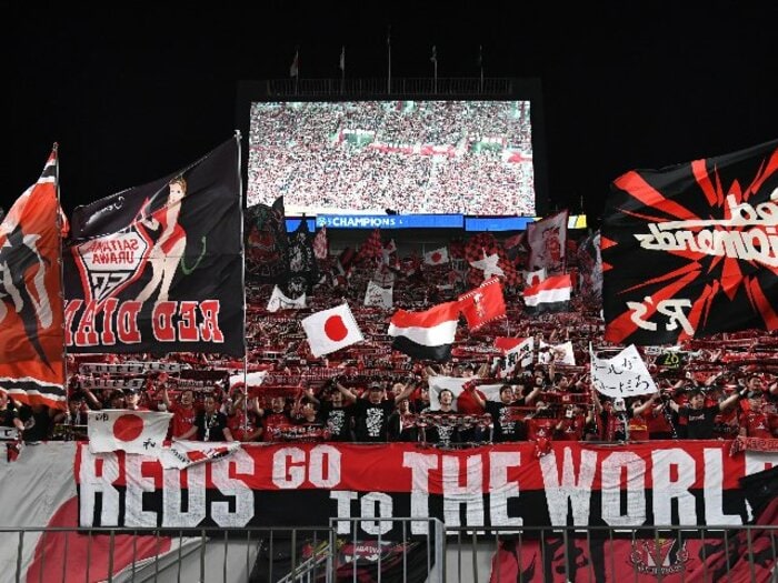 浦和レッズサポが燃えた“本気の埼スタ”のアツすぎる情景…ACL決勝でカメラマンが抱いた確信「その瞬間、西川周作は必ずこちらを向く」＜Number Web＞ photograph by Masashi Hara