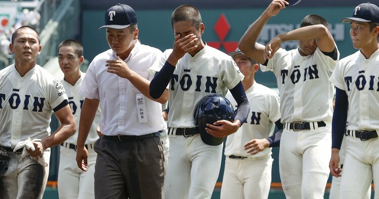 ざわつく甲子園スタンド「大阪桐蔭ムチャ打つやろね」が裏切られた日…高校野球“番狂わせ”の新常識「なぜ超名門校は110キロ台“遅いピッチャー”が苦手？」（2／3）  - 高校野球 - Number Web - ナンバー