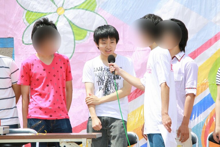 “全国模試No.1”というキャッチ―な実績を持っていた塩越。重綱はその経歴を使って風を掴もうと考えた／本人提供