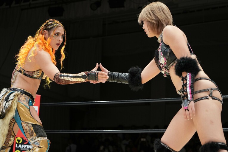 ジュリアと桜井麻衣、それぞれの思いを込めたシングルマッチ　©Essei Hara