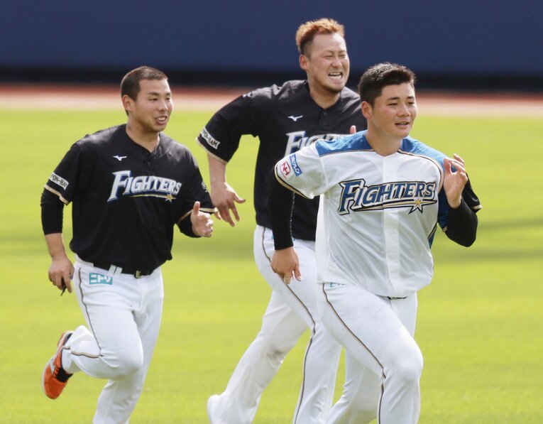 制限が多い中でもシーズンへ向けて懸命に汗をかく選手たち　©︎Kyodo News