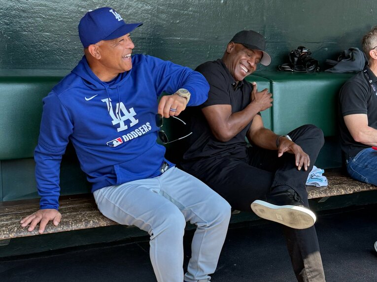 和気あいあいの2人　©Naoyuki Yanagihara