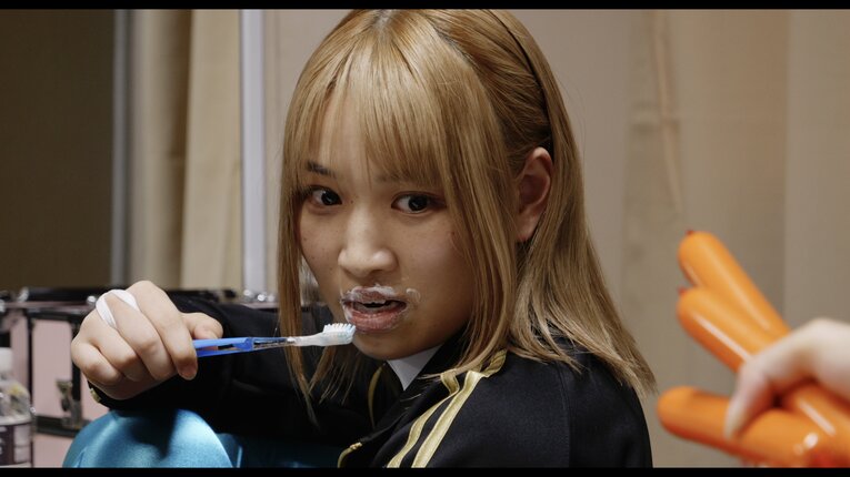 「あの事件で、女子プロレスが野蛮だと…」明かされる“喧嘩マッチ”の舞台裏…映画公開でも話題の岩谷麻優は「ズタボロの時期」を乗り越えて(70)