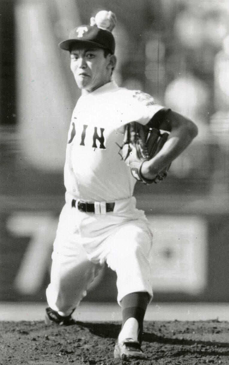 33年前の1991年、大阪桐蔭センバツ初出場時のエースだった和田友貴彦さん。現エースの平嶋を中学時代に指導　©Asahi Shimbun