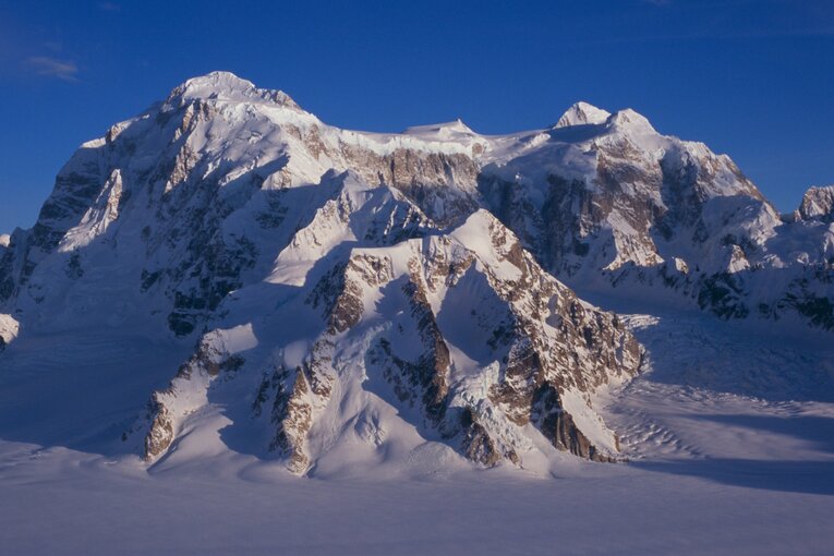 栗秋が自ら撮影したハンター（4442m）。アラスカ山脈では3番目に高い　©Masatoshi Kuriaki