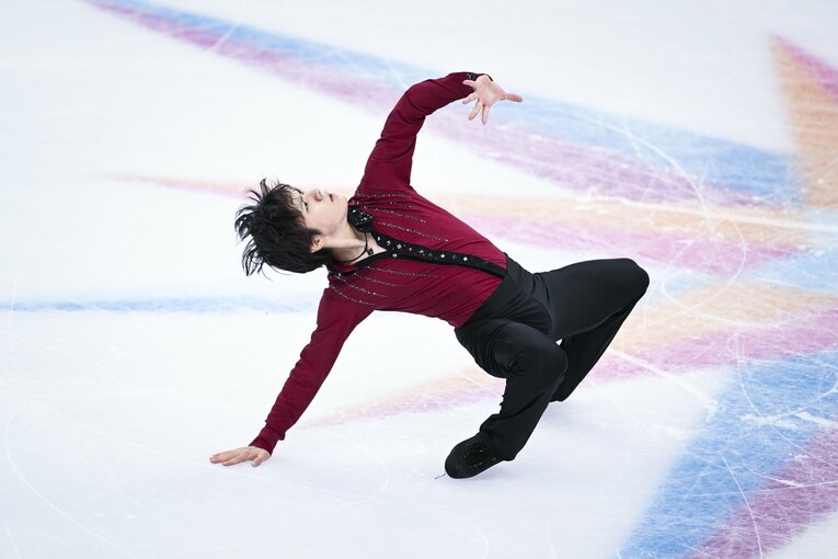 「昌磨のマジックを見せて！」世界王者・宇野昌磨を奮起させたランビエル・コーチの激励…300点超えに「スーパーエキサイティング」(21)