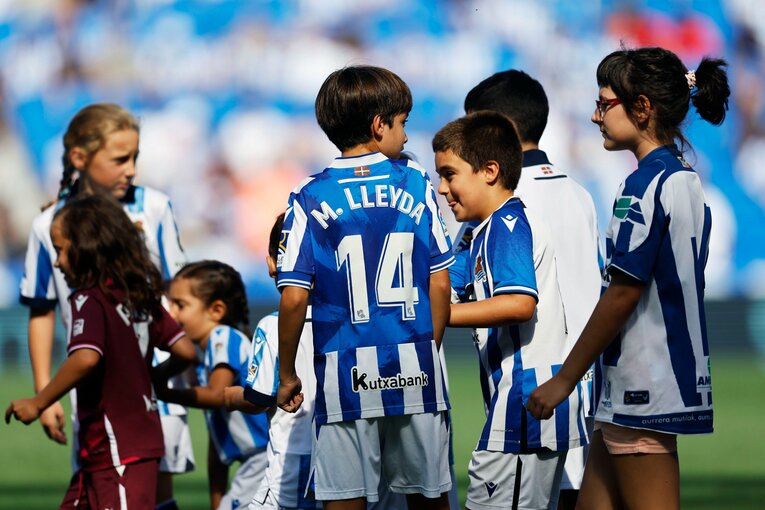 久保建英2戦連続MOMにアシスト、響き渡る「タケクボコール」も冴えない表情「やはりシルバ不在は…」カメラマンが感じたこと(24)