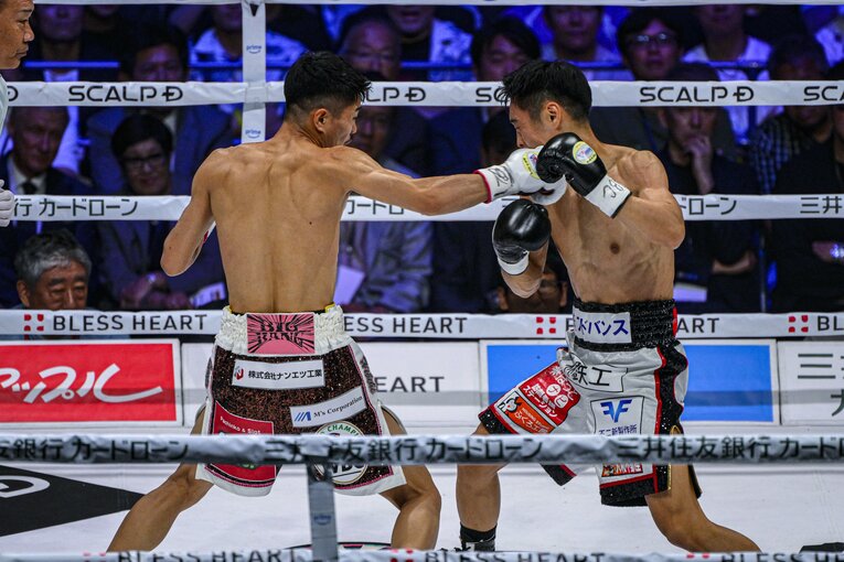 中谷潤人vs.西田凌佑（WBC・IBF世界バンタム級王座統一戦） ©Takuya Sugiyama