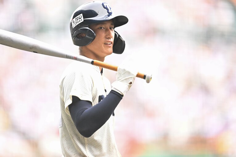 大阪桐蔭・松尾汐恩の能力で伸びを感じたものとは　©Nanae Suzuki