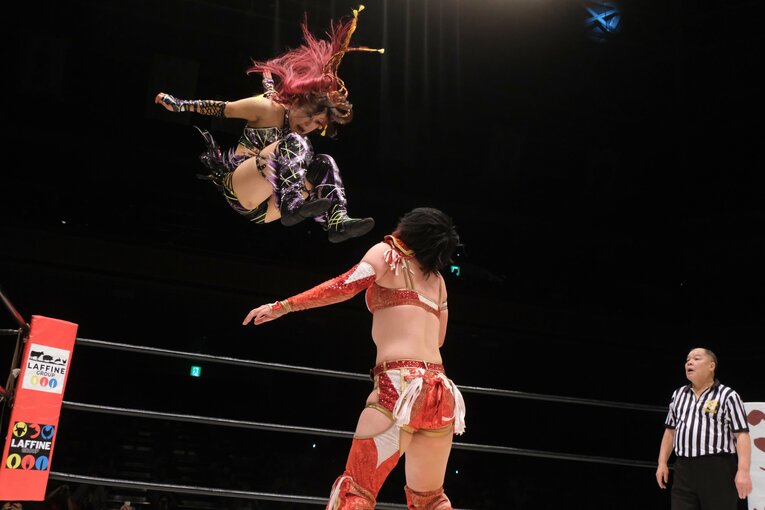 「日本スタイルも出し切った」イヨ・スカイが“WWEでは使えない大技”を…林下詩美が女子プロレス新団体で叶えた夢「今日は紫雷イオが見れた」(40)