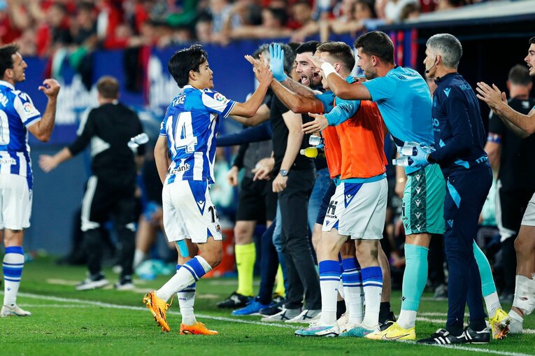 「タケ、今日はお前の日になる」と監督に送り出された通り…久保建英21歳の7点目→“MVP後ひっそり行動”をカメラマンは見た(103)