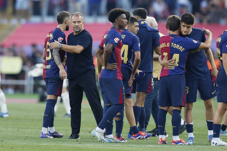 バイエルン・ミュンヘン、ドイツ代表監督を歴任したフリック監督。“日本戦後の解任劇”から雪辱を果たせるか