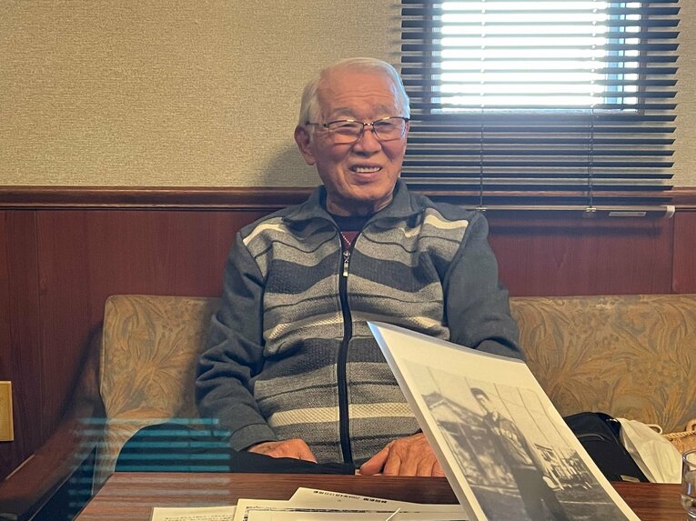 2023年1月、藤枝市でインタビューに答える81歳の杉山隆一　©Koh Tanaka