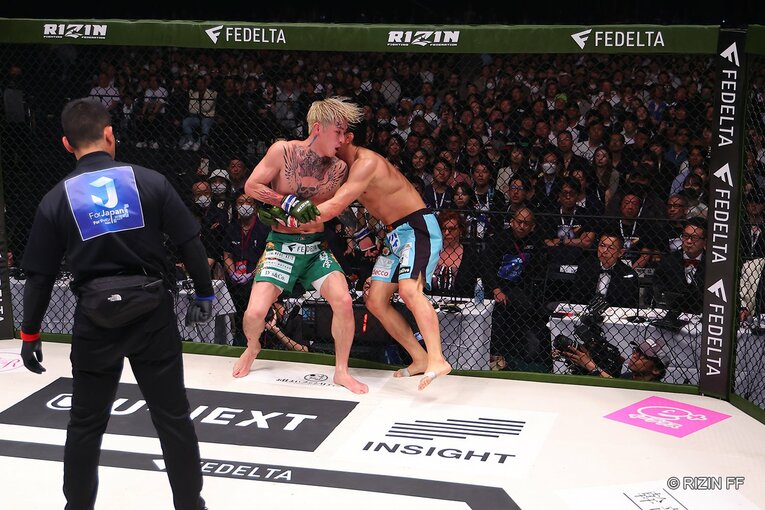 『RIZIN LANDMARK 5』斎藤裕vs平本蓮　©RIZIN FF