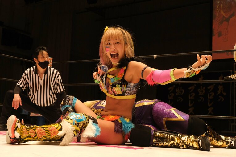 「ギャン期」ウナギ・サヤカとタイガー・クイーンの“初遭遇”に見た期待感…正反対の2人は女子プロレス界の看板カードになり得るか？(8)