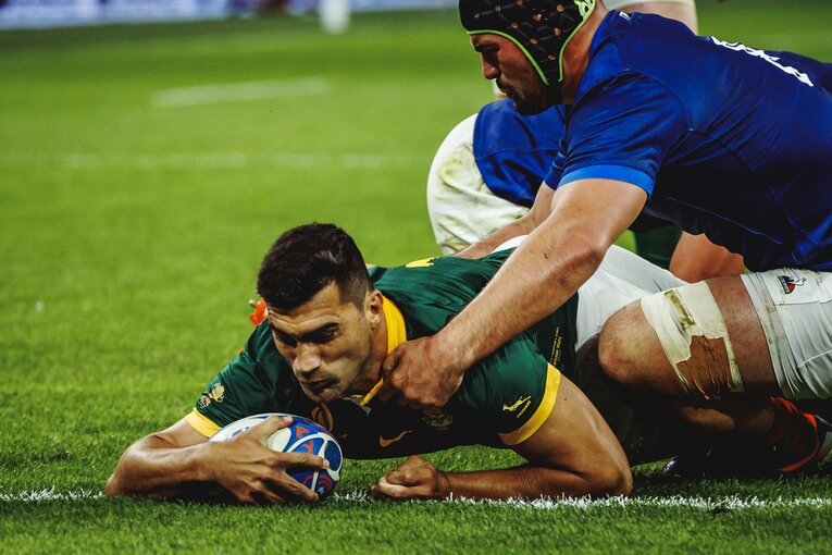 ワイルドナイツでプレーする南アフリカCTBダミアン・デアレンデのトライ（2/4枚）©︎Kiichi Matsumoto