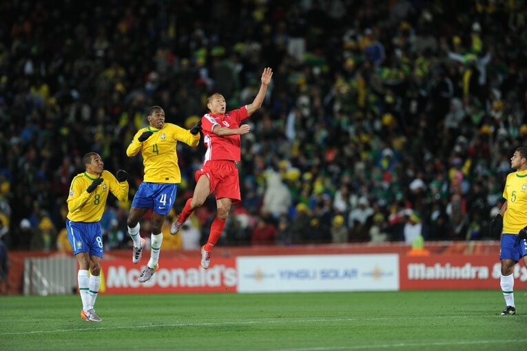 2010南アフリカワールドカップ、ブラジル戦にて　©Kaoru Watanabe/JMPA