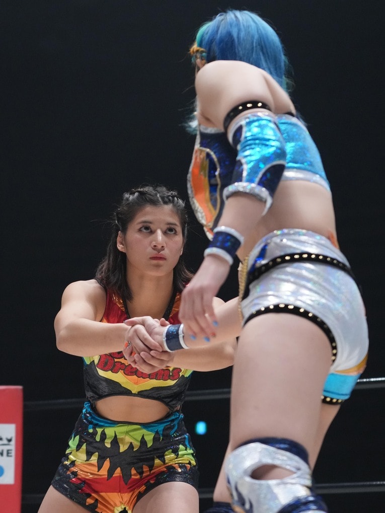 MIRAIとのデビュー戦に臨む山岡聖怜　©Essei Hara