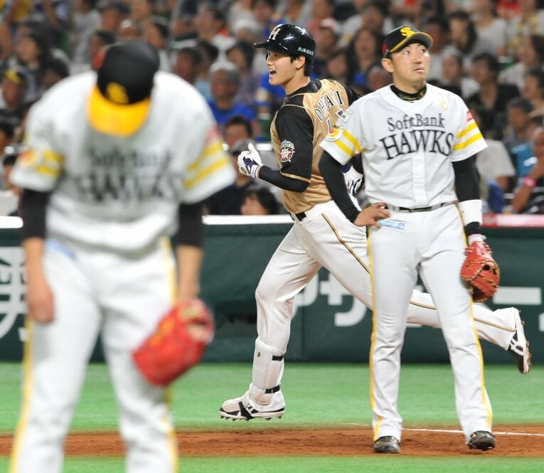 千賀からホームランを放ったプロ4年目の大谷（2016年）1/2　©JIJI PRESS