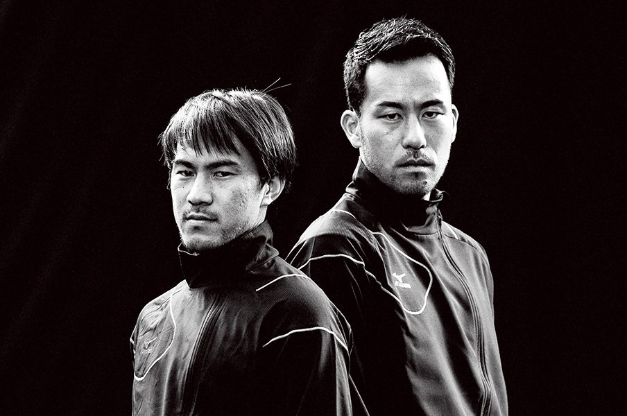 岡崎慎司と吉田麻也が初対談で激白。なぜプレミアで日本人は苦労する?<Number Web> photograph by Tomoki Momozono