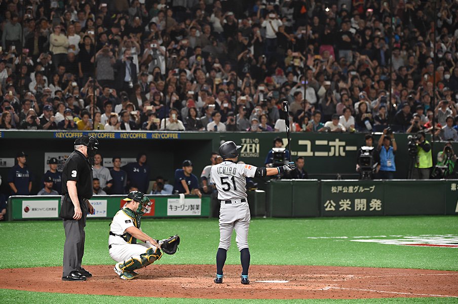 打率4割よりも安打数に夢を見せた、イチローの神髄と「野球の原点」。＜Number Web＞ photograph by Naoya Sanuki
