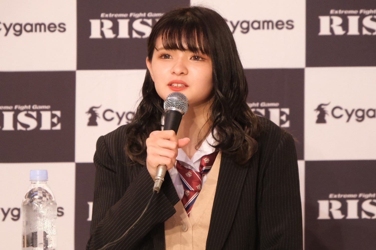 AKARI ©Norihiro Hashimoto