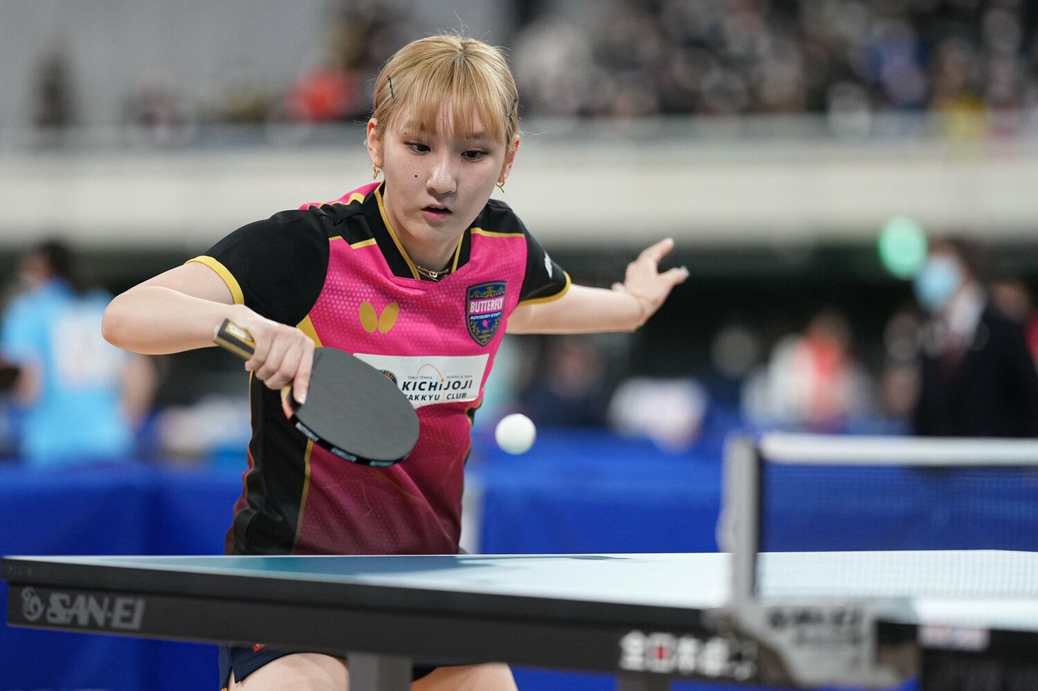 2023年の全日本選手権ではド派手な金髪姿も披露　©AFLO