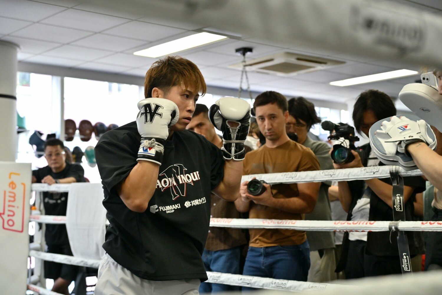 公開練習では数多い報道陣の前で汗を流した　©Hideki Sugiyama