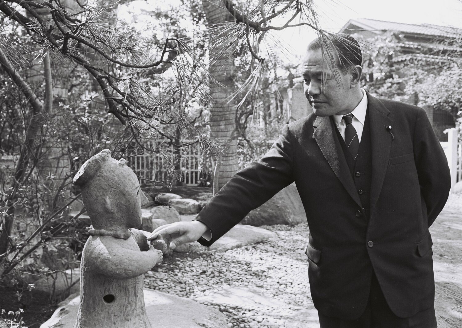 田中角栄の「目白御殿」には棋士も招かれたという　©BUNGEISHUNJU